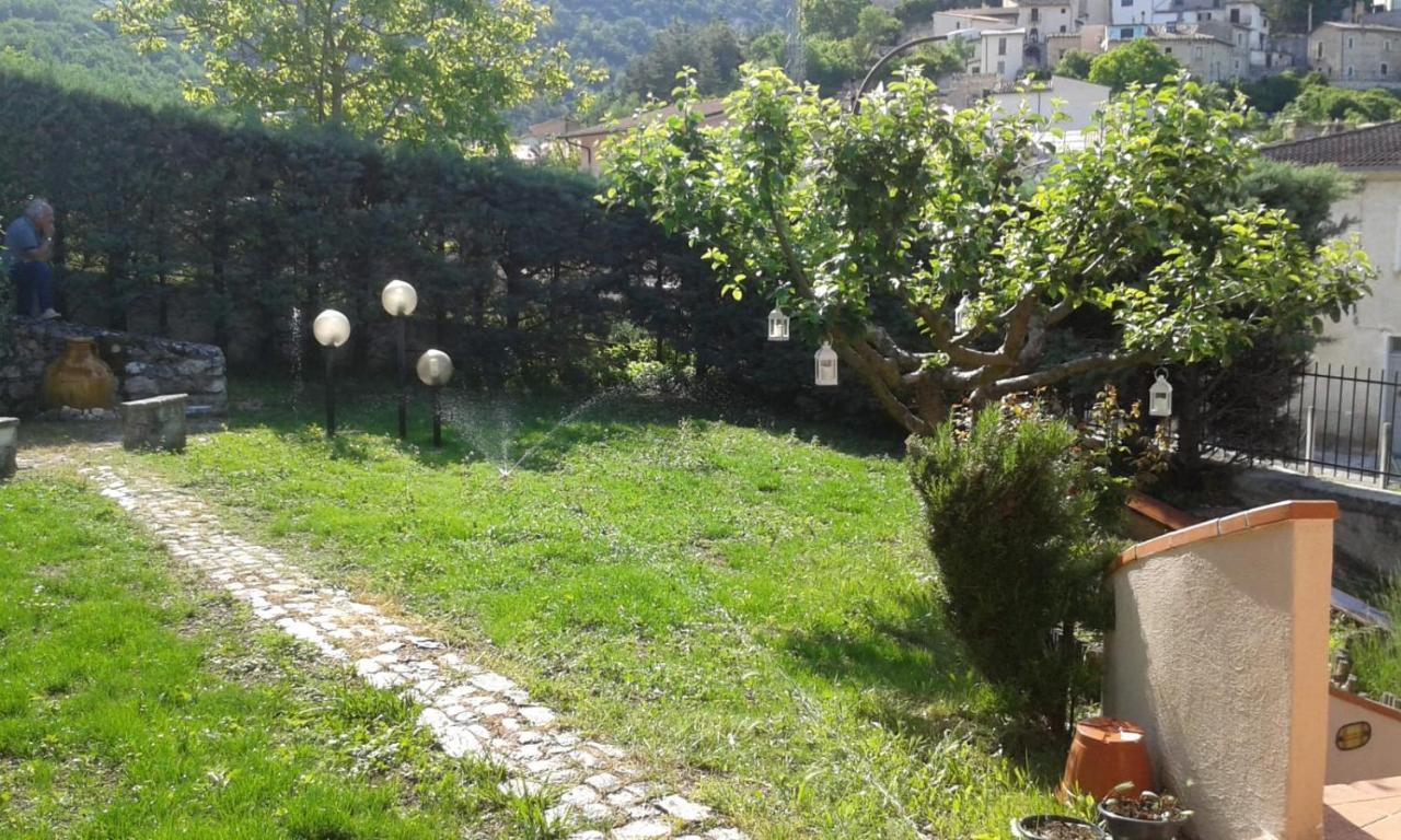 Villa Rosa Caporciano Exterior photo